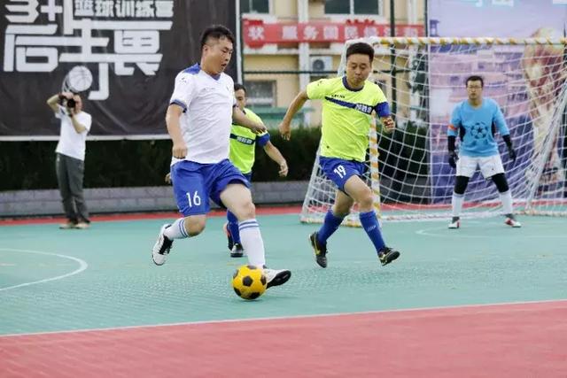 新加坡主帅：中国队在FIFA系列赛表现出色；此次交手和上次不同